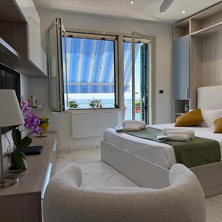 Paradise By The Sea Apartament