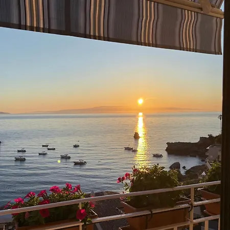 Paradise By The Sea Apartment